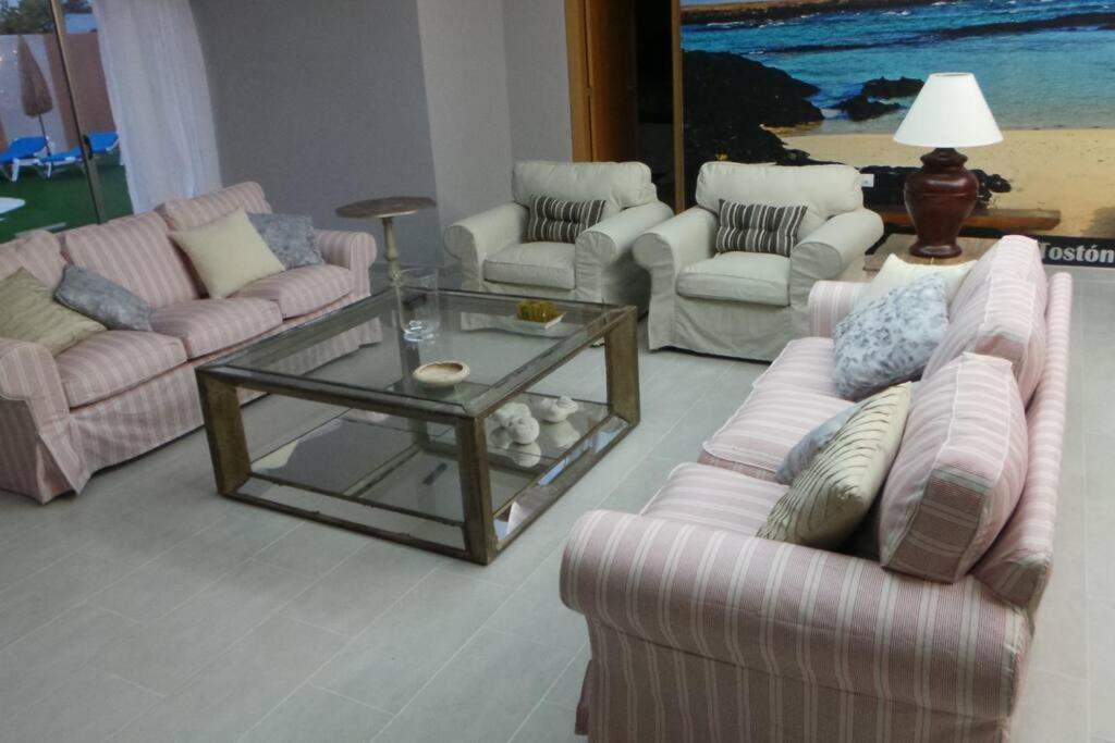 Luxury Villa At Golf Course 科斯塔德安提瓜 外观 照片